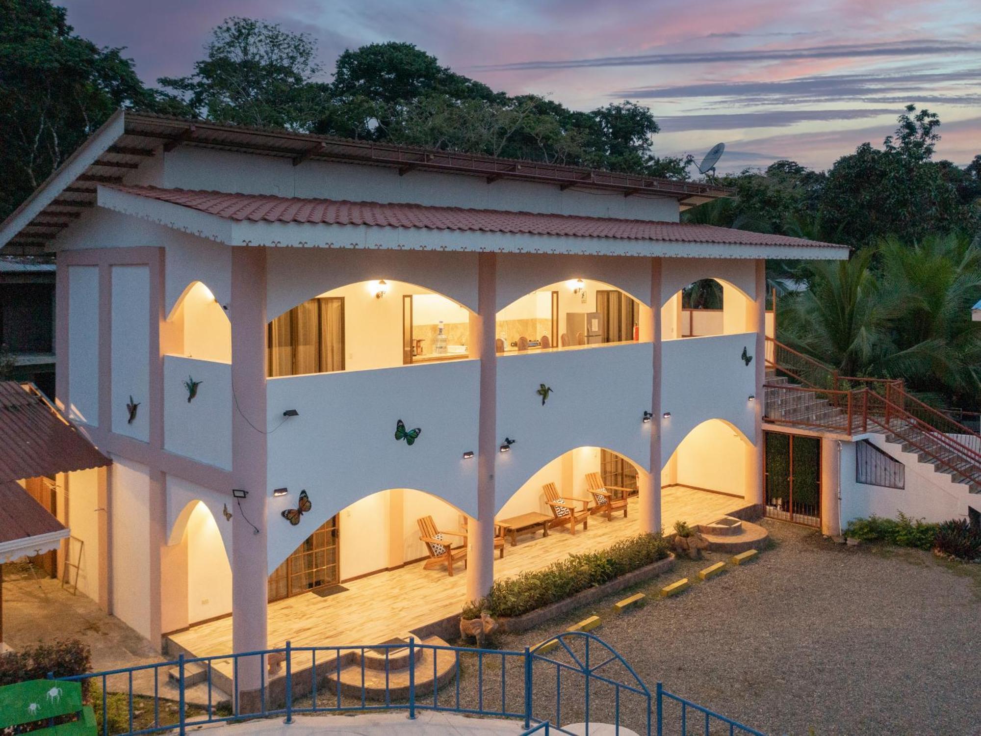 Pangea With Shared Pool At The Heart Of Сasa de vacaciones Manzanillo (Limon)